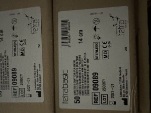 Pince à dissequer mettalique