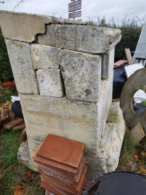 Puits ancien en calcaire 18e siècle