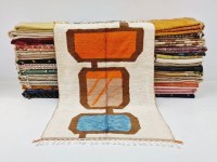 LOT DE 398 TAPIS NEUFS 100% LAINE FAITS MAIN