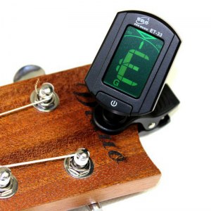 ACCORDEUR DE GUITARE ROX-11