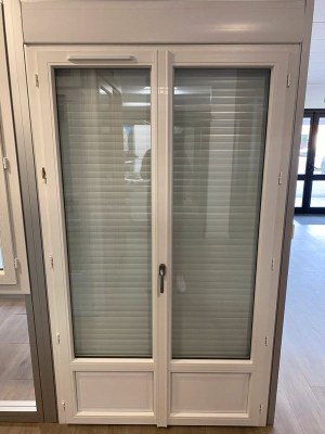 Porte Fenêtre 2 vantaux PVC + Volet Roulant intégré (VRI)