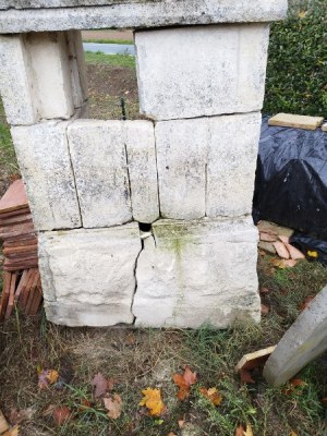 Puits ancien en calcaire 18e siècle