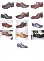 Lot de chaussures hommes,femmes,enfants,usine italienne