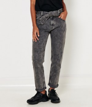 Destockage jeans et pantalon femmes