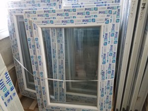 FENÊTRE 1 ou 2 VANTAUX PVC BLANC