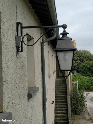 Lanternes à bras et appliques murales