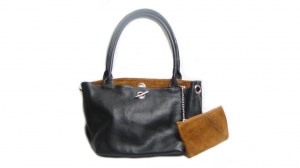 Sac à mains, sac à portée mains, En cuir veritable Made in Italy + trousse interieure...