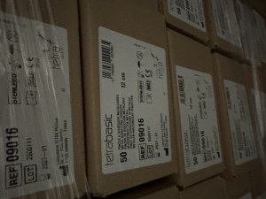 Pince à dissequer mettalique