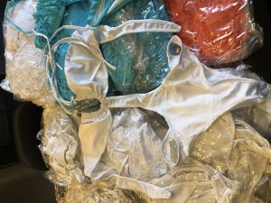 Lot de 93 maillots de Bain