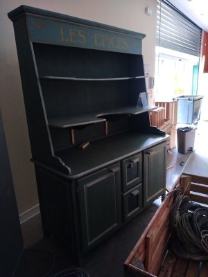 Meubles d’agencement magasin en bois