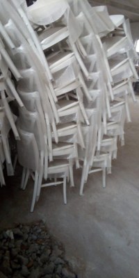 Destockage - 50% sur tous les meubles magasin Paris 18