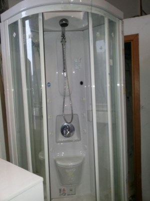 LOTS DE SANITAIRE DE BAIN ET CUISINE