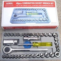 INCROYABLE LIQUIDATION DÉSTOCKAGE lot de 100 boites outils clefs à cliques à saisir