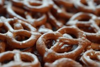 Ancel - mini bretzels enrobés de chocolat au lait salés