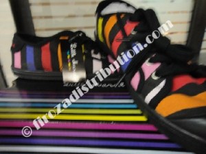 GROSSISTE CHAUSSURES GRANDES MARQUES - SARL FIROZA DISTRIBUTION