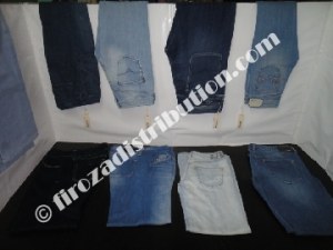 SOLDES ETE - Destockage de Jeans Diesel.