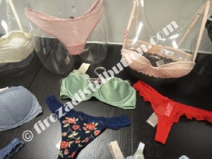 A saisir : Superbe Lingerie Etam.