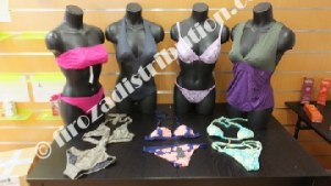 82 maillots de bain Benetton