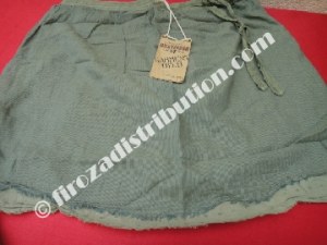 A saisir : Jupes Chevignon.