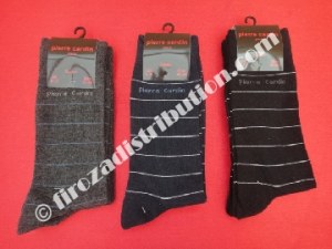 Chaussettes Pierre Cardin rayée.