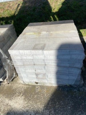 Pavé LES VOSGES brute 15x15x6cm gris nuancé Ep.6cm