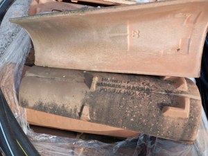 Tuiles canal à talon