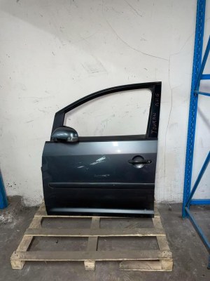 Lot de 210 portes de voiture a 40€ la piece (voir la description )