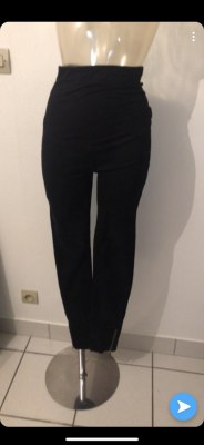 Lot de vêtement femme et enfant La Halle