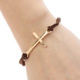 Elegant bracelet fantaisie orne d'une croix ( noir, marron )