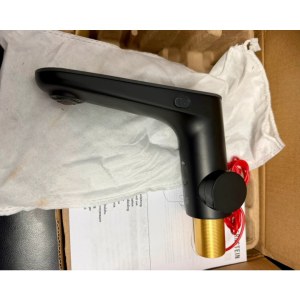 LOT ROBINETTERIE INFRAROUGE PROFESSIONNELLE – DELABIE, PRESTO, BERNSTEIN – DÉSTOCK...