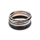 Vend lot contenant bijoux fantaisies, maquillages ..