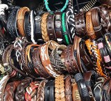Lot de bracelets