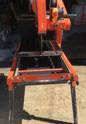 Scies manuelles et électriques