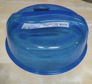 Destockage cloches à micro ondes 70 centimes