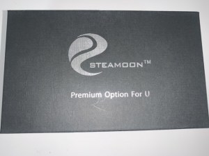 195 lots de 2 e- cigarettes dans leurs coffrets de marque Steamoon