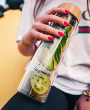 Gourde en verre et bambou