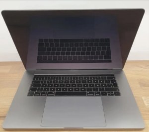 Apple MacBook Pro 15 A1990 2018/2019 i7/i9 8-9gen 16-32GB 256GB-512GB Radeon Pro