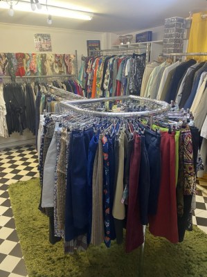 Lot de 1500 pièces vintage mixte années 60 à 2000