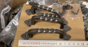 Poignées métalliques rustiques - 250 unités