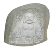 Bouddha joyeux dans sa roche