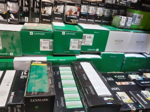Vends stock des cartouches d'encres neuves toners et jet d'encres