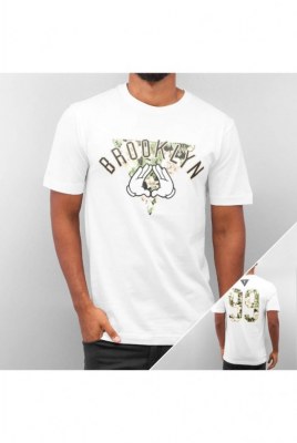 Lots de t shirt cayler