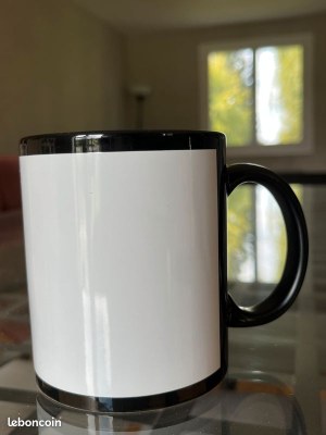 Important lot de mugs