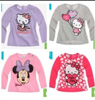 Lot vêtements bébés et enfants Disney et Hello Kitty neufs
