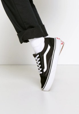 060105 Baskets enfants Vans
