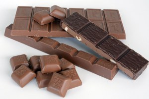 Cemoi - bonbons de chocolat au lait avec fourrage au praliné
