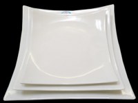 Assiette blanche bord relevé 22 cm
