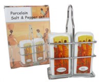 Saliére et Poivriére théme Afrique avec support en fer dans un coffret cadeaux