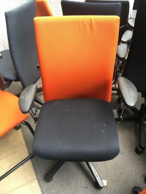 Lots de Chaises Neuves & Occasion ( Export Afrique ou autre destination)