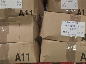 LOT DE 1000 CHARGEUR HP 45W Embout bleu connecteur 3.0mm  4.5mm 19.5V 2.31A